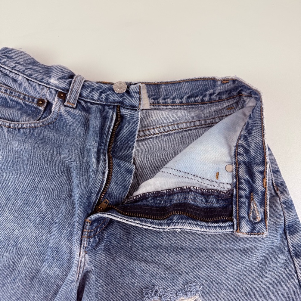 Vintage GAP Distressed Blue Denim Shorts - Picture 5 of 5